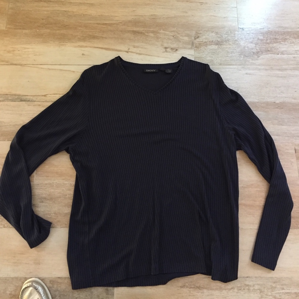 Men’s DKNY sweater